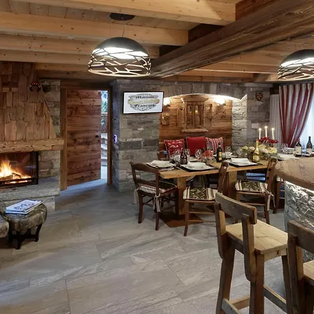 Chalet Matterhorn Francois - Central Alpine Chalet With Private Spa & Breakfast-2